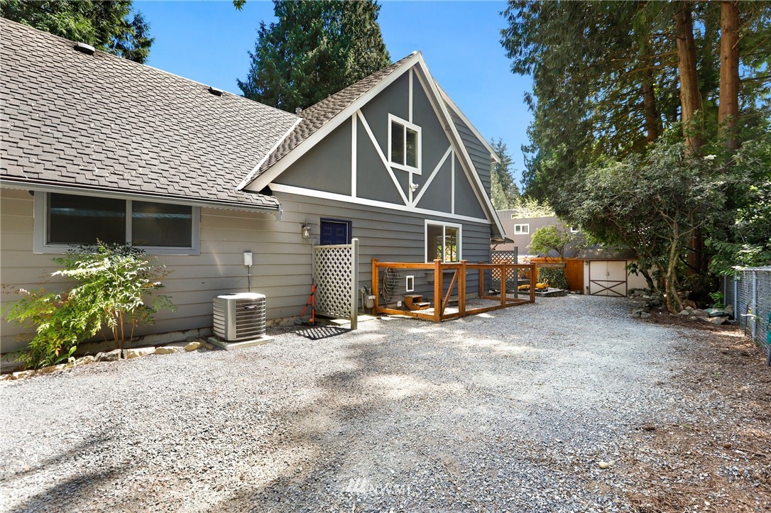 9617 Northeast 198th Street Bothell, WA 98011 - Photo 38 of 40