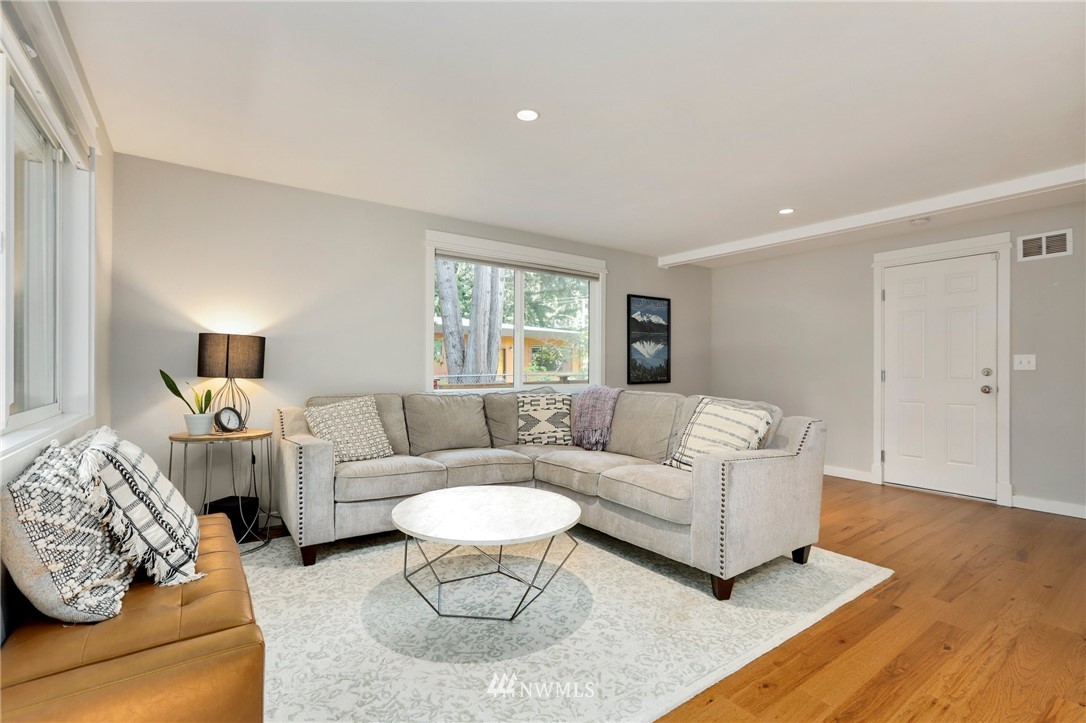 9617 Northeast 198th Street Bothell, WA 98011 - Photo 10 of 40