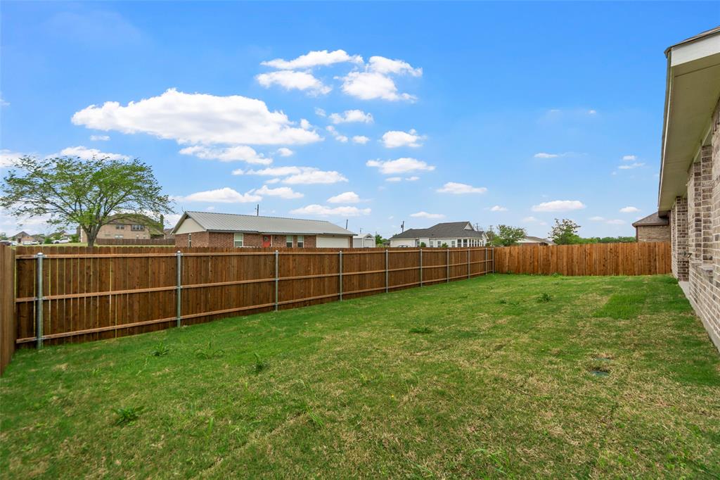 210 Pennington Road Josephine, TX 75173 - Photo 20 of 23 a view of a backyard