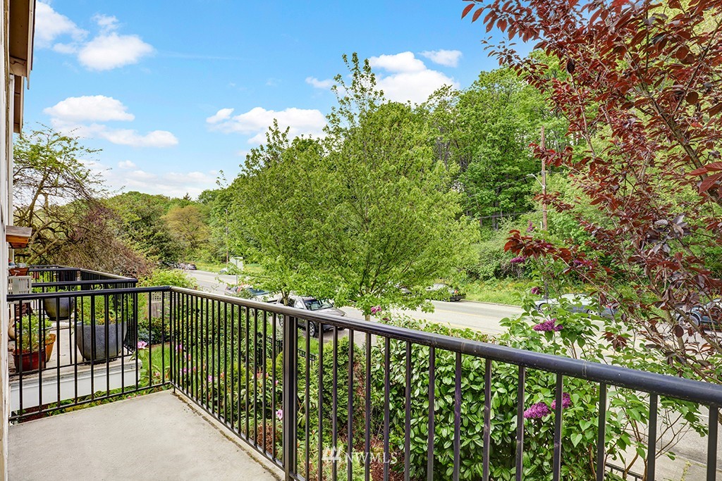 7045 Delridge Way Southwest Seattle, WA 98106 - Photo 13 of 14