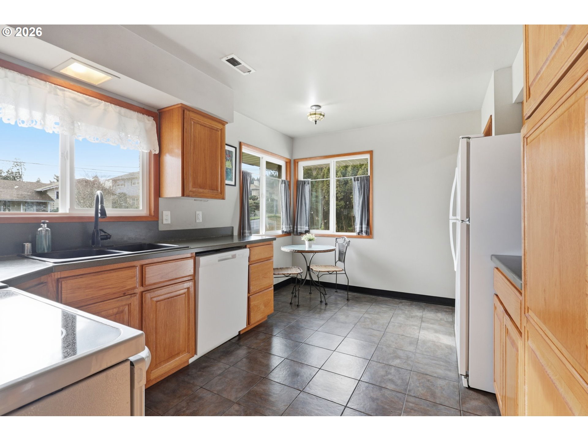 123 Northwest 21st Avenue Camas, WA 98607 - Photo 8 of 32