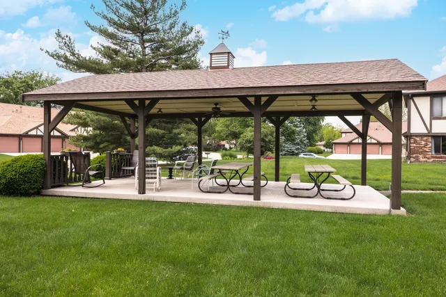 $170,000 | 29 Brandywine Court, Unit 29, Bloomington, IL 61704