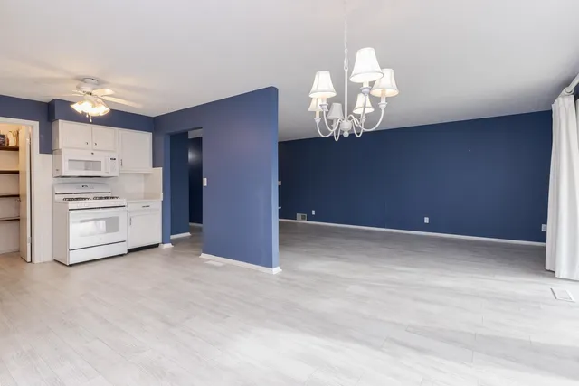 $170,000 | 29 Brandywine Court, Unit 29, Bloomington, IL 61704