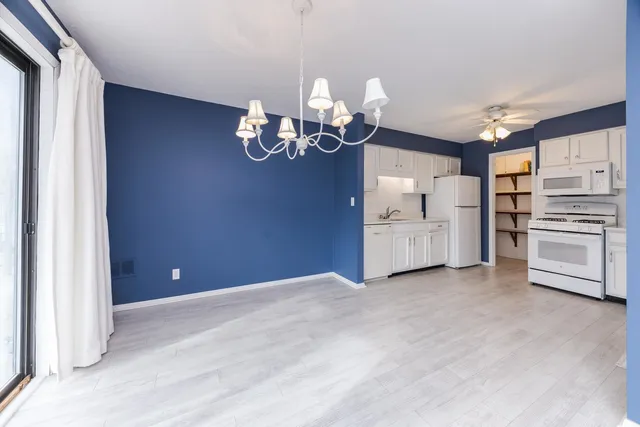 $170,000 | 29 Brandywine Court, Unit 29, Bloomington, IL 61704