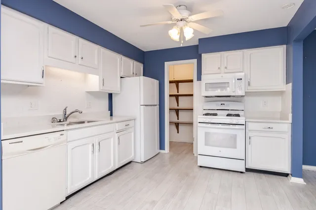 $170,000 | 29 Brandywine Court, Unit 29, Bloomington, IL 61704