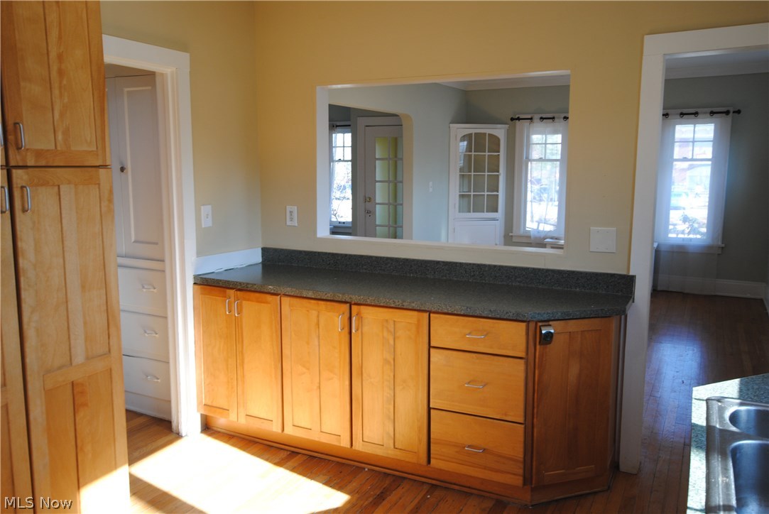 3174 East Overlook Road Cleveland, OH 44118 - Photo 4 of 15