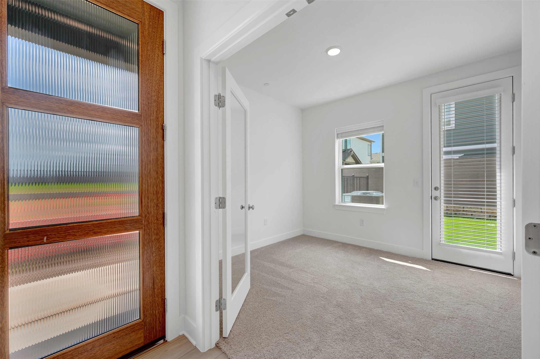 1010 A Brickell Loop Austin, TX 78744 - Photo 3 of 28 Entry - Open Study