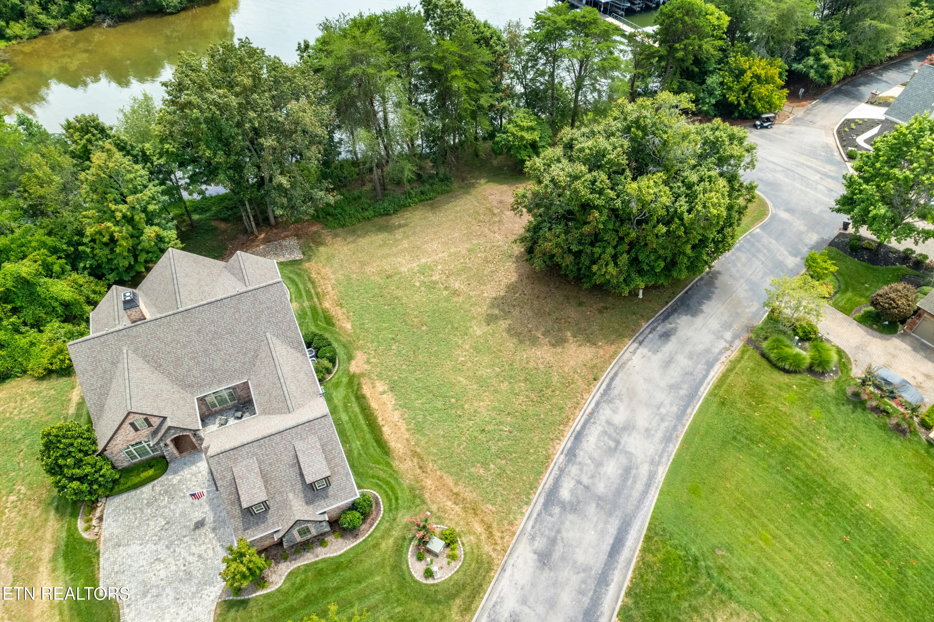 1671 Rarity Bay Parkway Vonore, TN 37885 - Photo 3 of 9 3