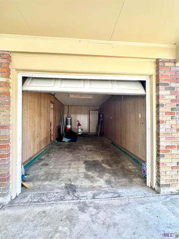 $129,900 | 324 Elmwood Drive, Laplace, LA 70068