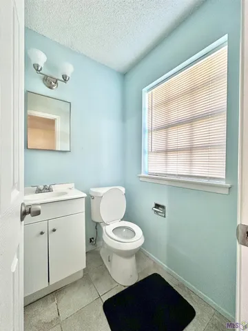 $129,900 | 324 Elmwood Drive, Laplace, LA 70068