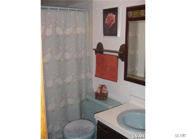 318 Ash Road Northampton, PA 18067 - Photo 27 of 31 Gallery Image 27