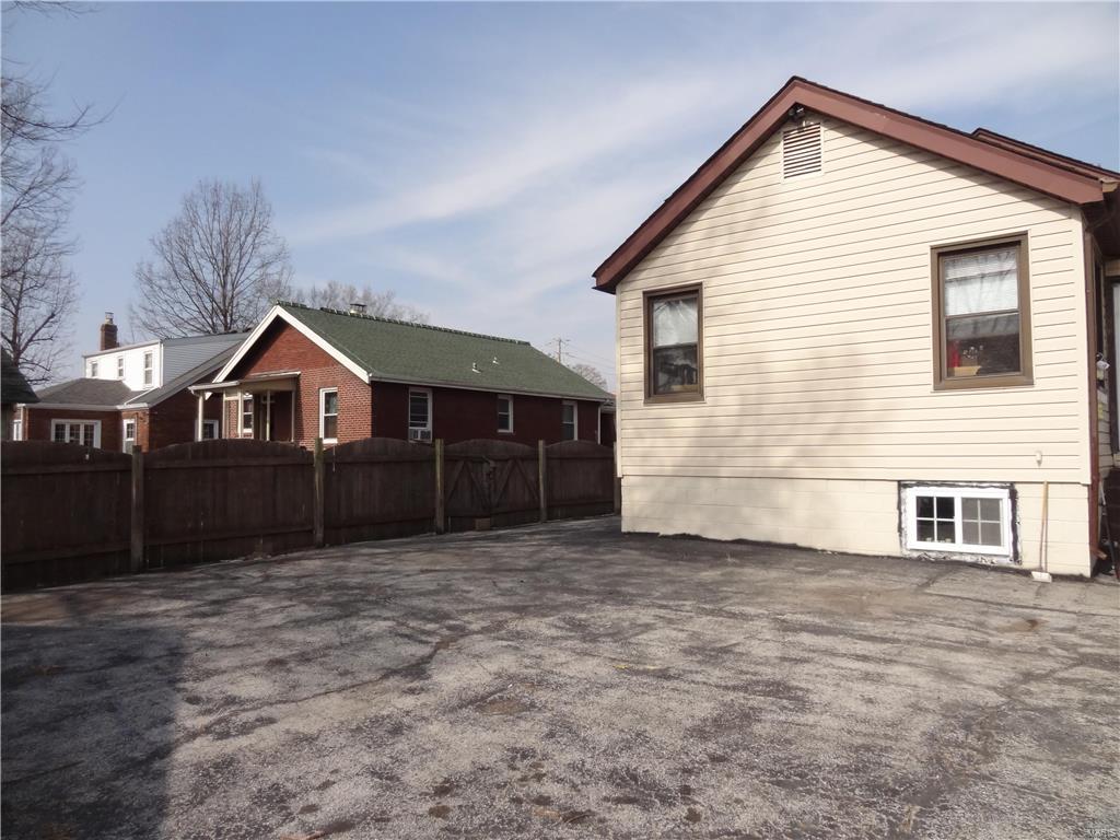 11140 Larimore Road St. Louis, MO 63138 - Photo 16 of 20