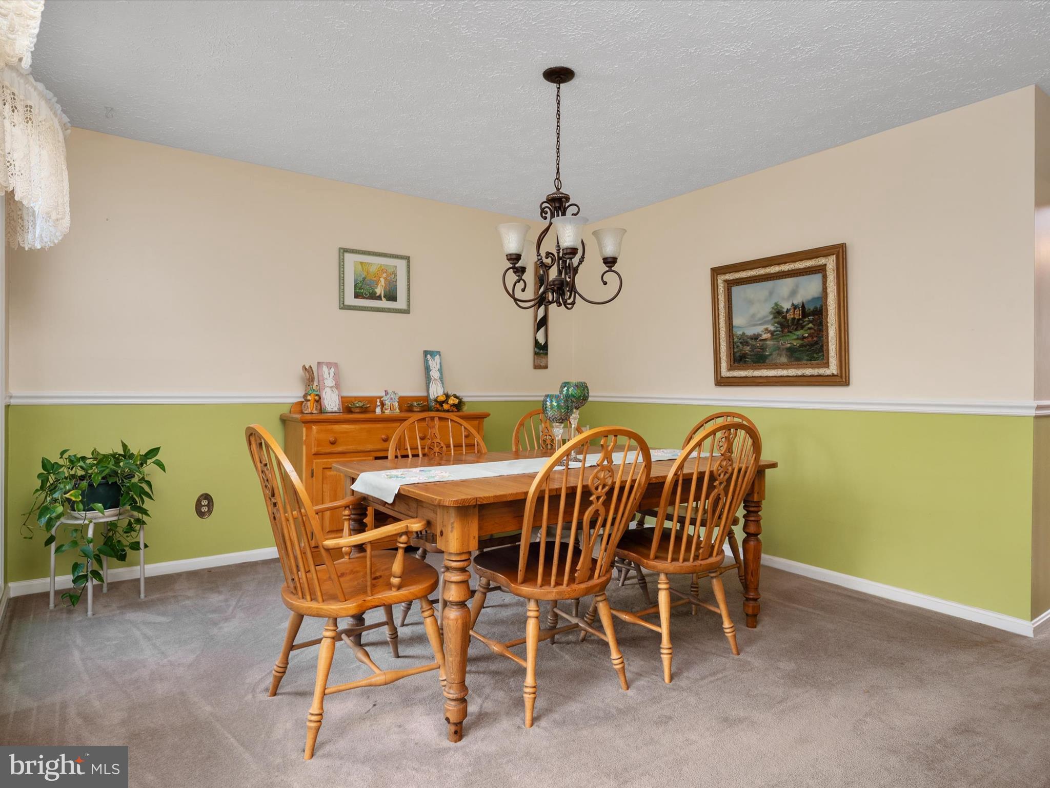 276 Greenridge Drive Dunkirk, MD 20754 - Photo 7 of 49 a view of a dining room with furniture
