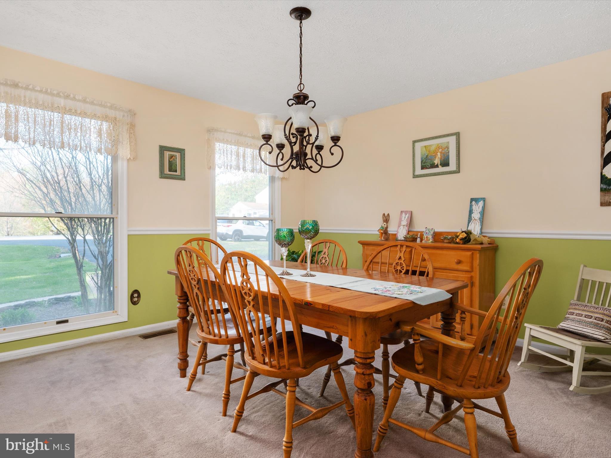 276 Greenridge Drive Dunkirk, MD 20754 - Photo 8 of 49 a dining room with furniture and window