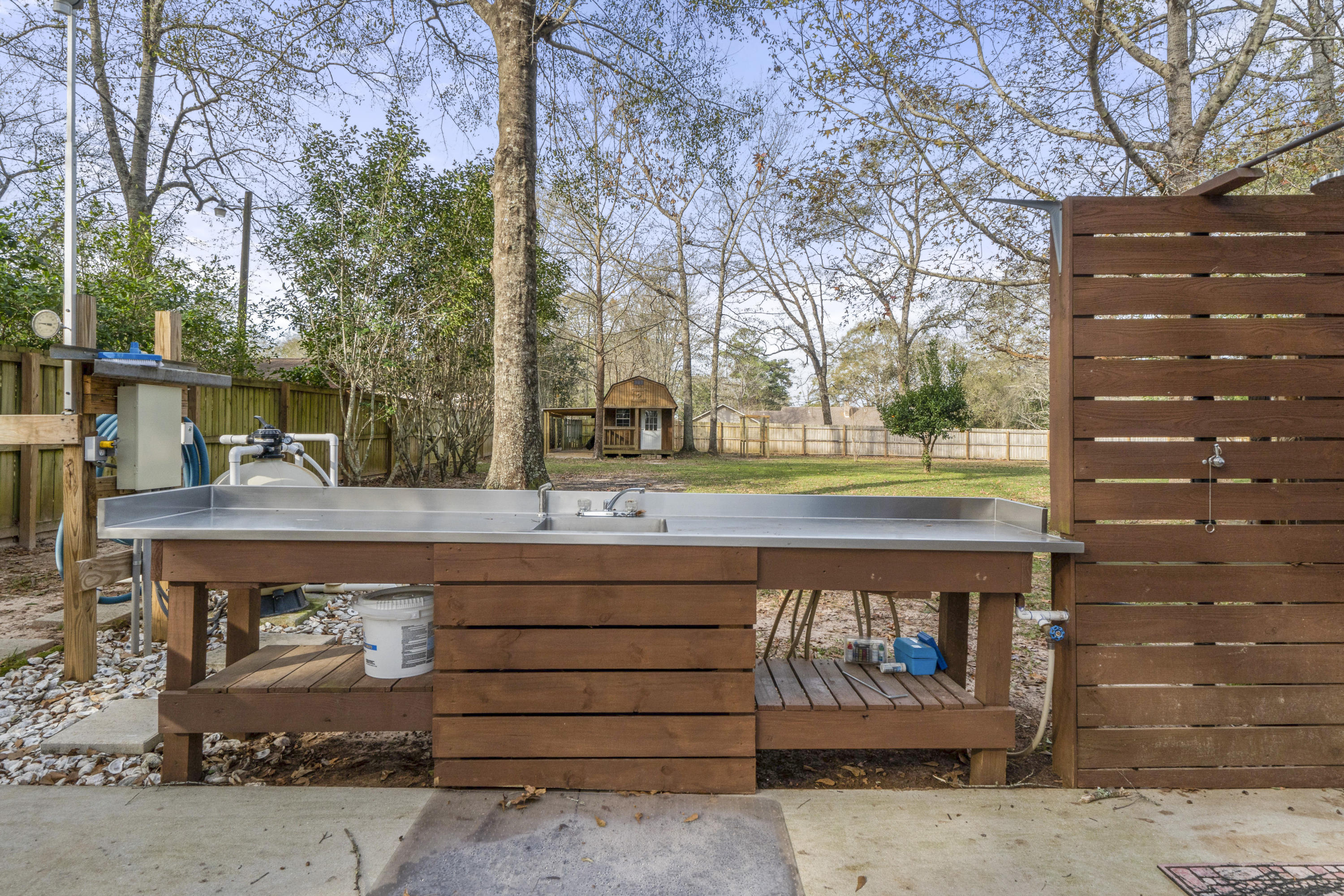 6058 Bud Moulton Road Crestview, FL 32536 - Photo 5 of 34 Outdoor sink
