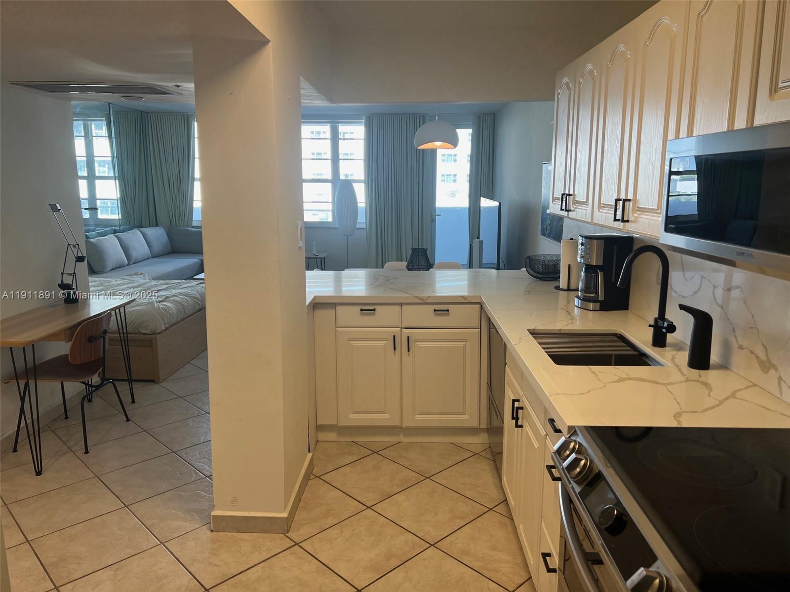 100 Lincoln Road, Unit 604 Miami Beach, FL 33139 - Photo 24 of 66