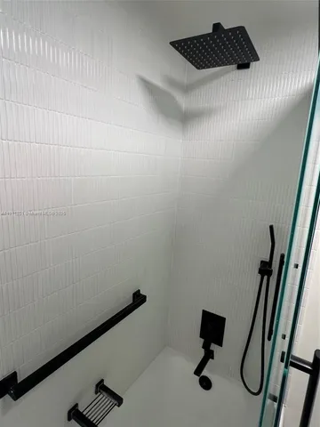 $429,999 | 100 Lincoln Road, Unit 604, Miami Beach, FL 33139