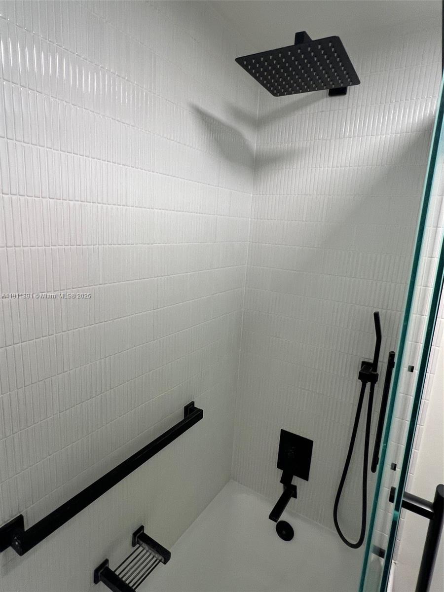 100 Lincoln Road, Unit 604 Miami Beach, FL 33139 - Photo 27 of 66