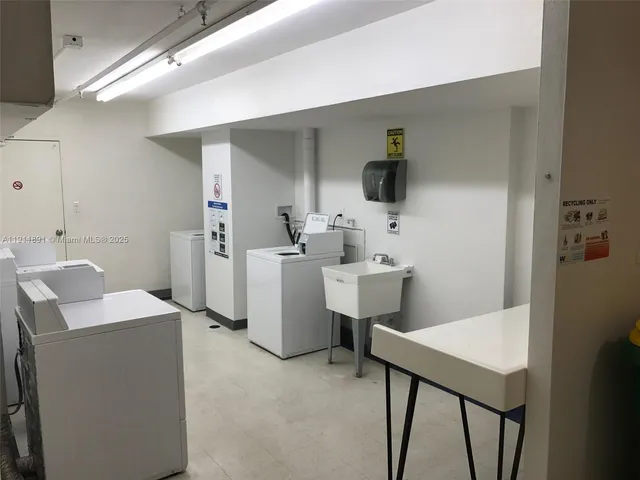 $429,999 | 100 Lincoln Road, Unit 604, Miami Beach, FL 33139