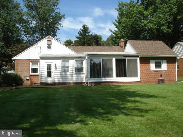 484 Waters Road York, PA 17403 - Photo 21 of 25