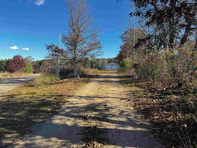 $944,000 | 10061 Flume Road, Rosholt, WI 54473
