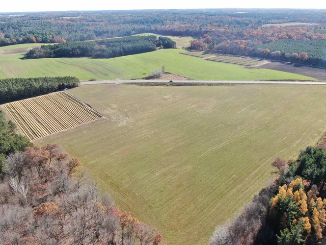 $944,000 | 10061 Flume Road, Rosholt, WI 54473