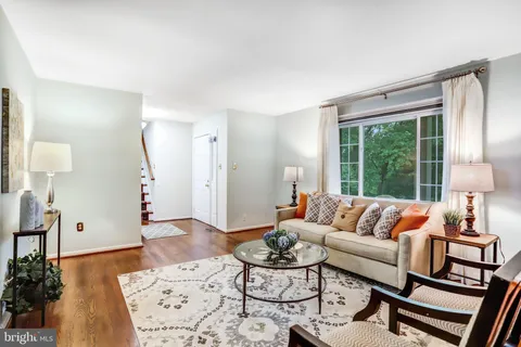 $795,000 | 302 Bostwick Lane, Gaithersburg, MD 20878