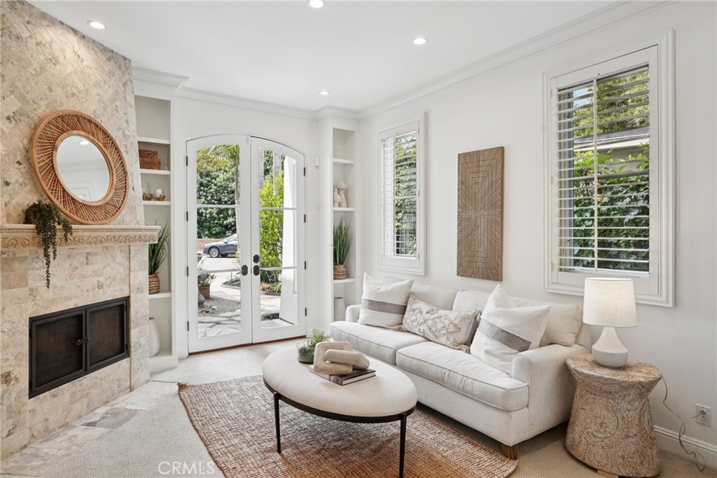 587 26th Street Manhattan Beach, CA 90266 - Photo 6 of 67