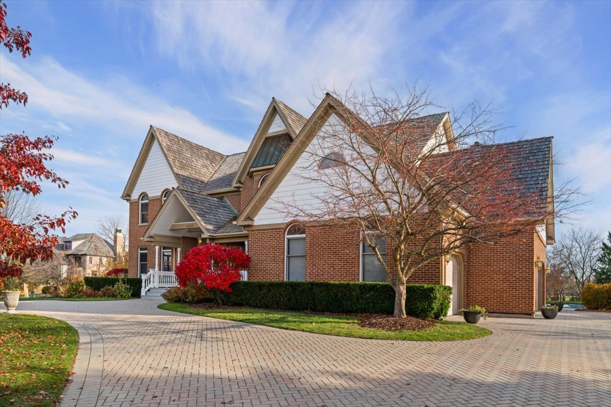 4588 Pamela Court Long Grove, IL 60047 - Photo 3 of 57