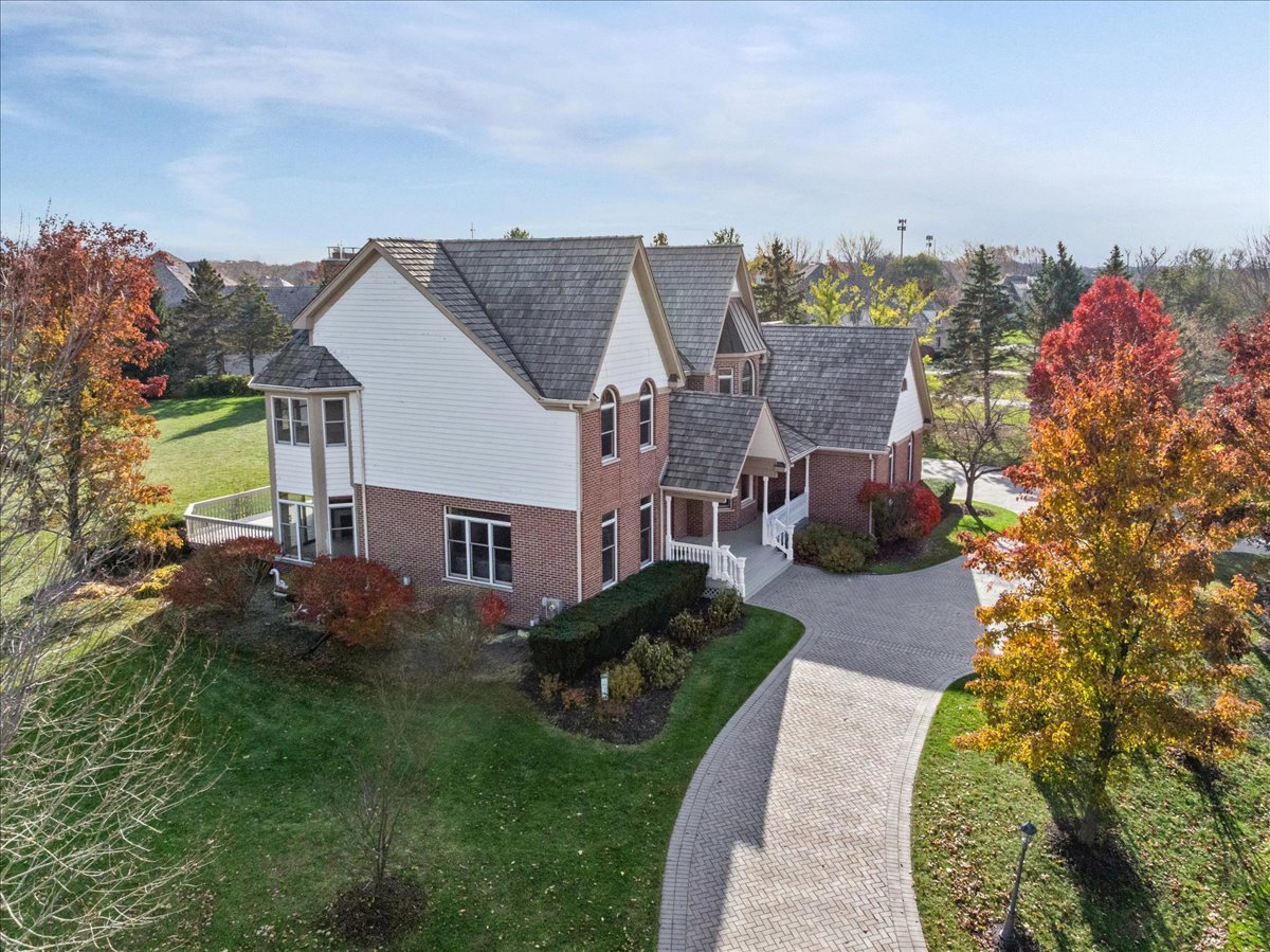 4588 Pamela Court Long Grove, IL 60047 - Photo 4 of 57