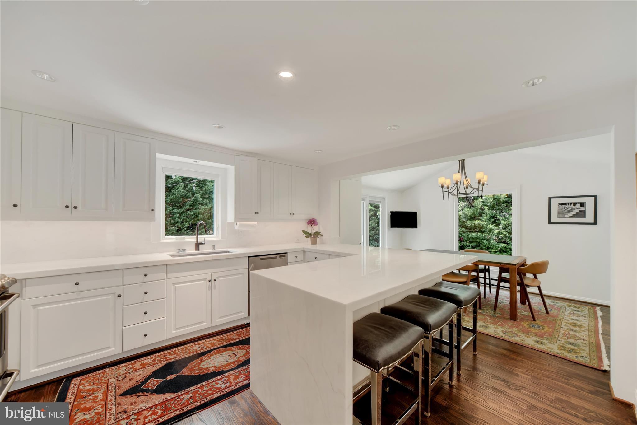 112 Hooks Lane Baltimore, MD 21208 - Photo 10 of 52