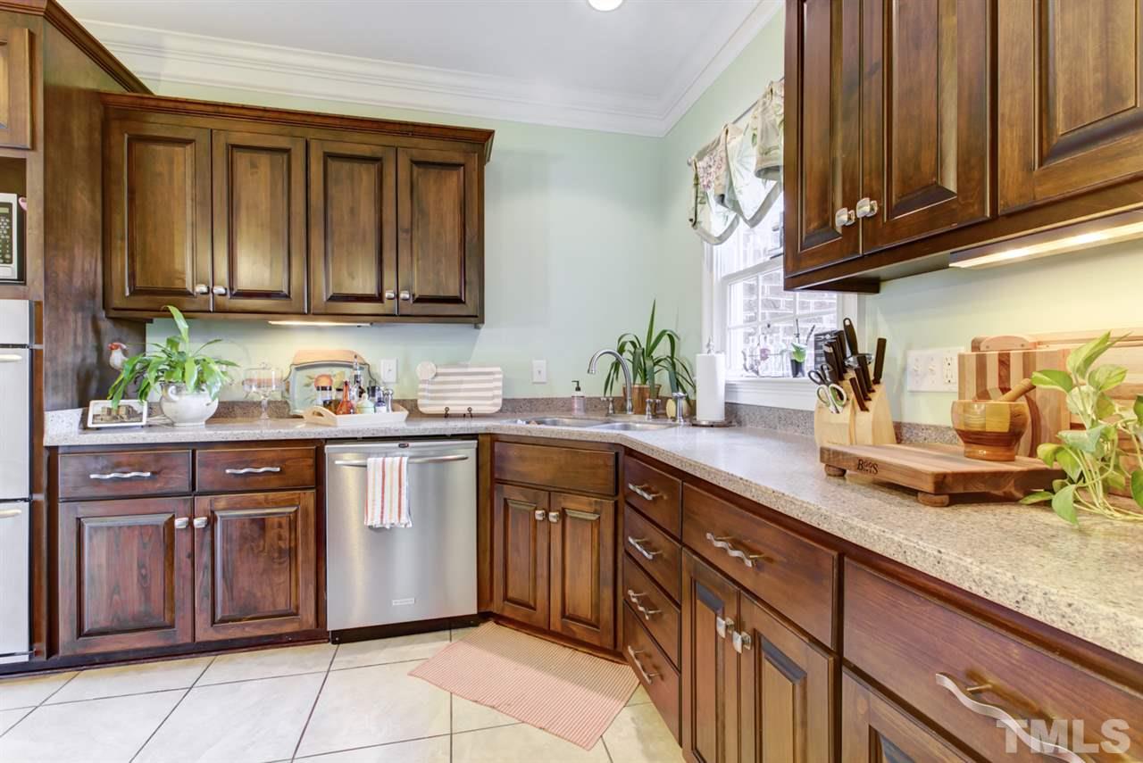 815 Miller Road Benson, NC 27504 - Photo 9 of 30 Gallery Image 9