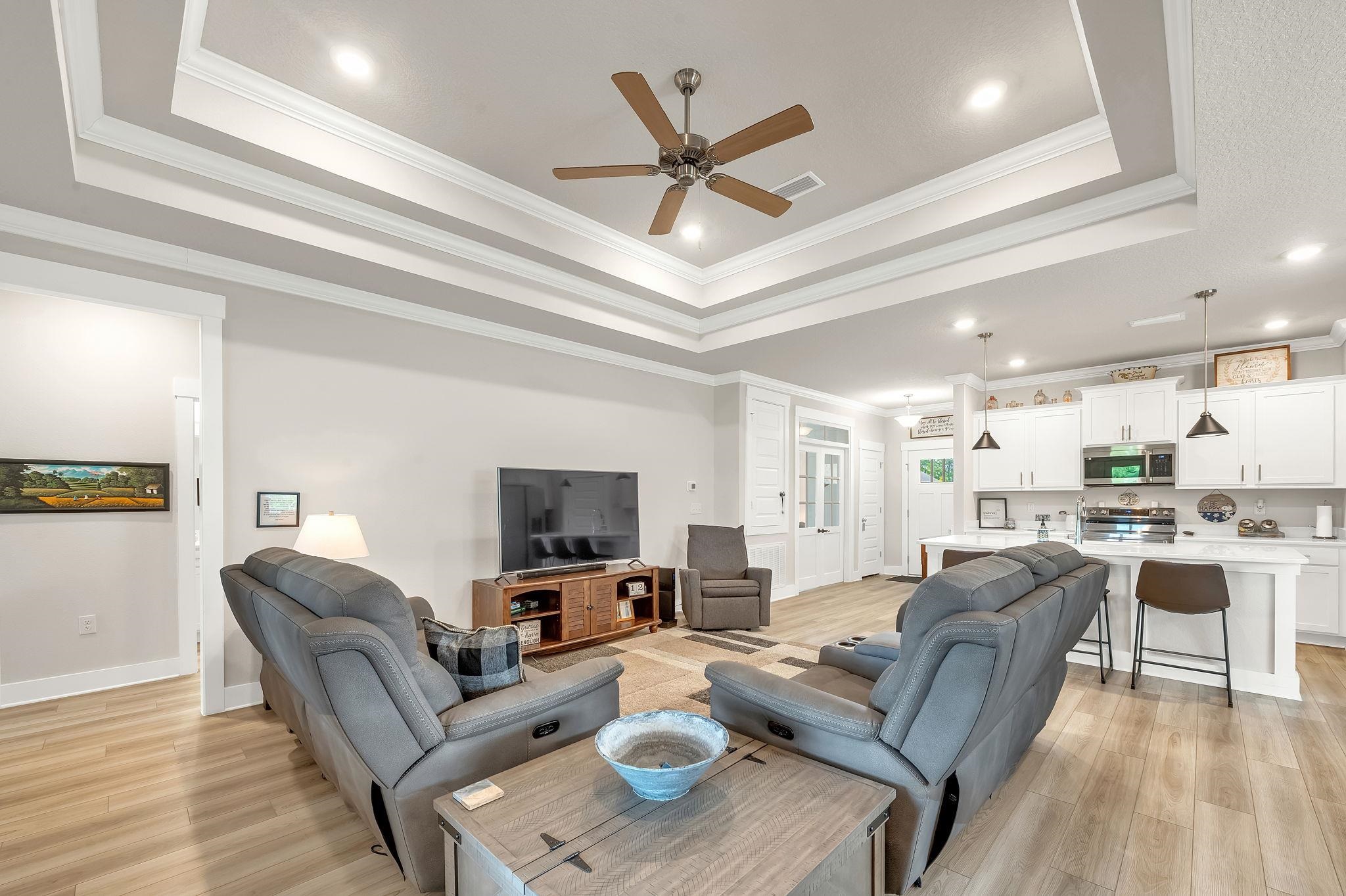 9816 Lakeview Drive Foley, AL 36535 - Photo 12 of 59 Living Room