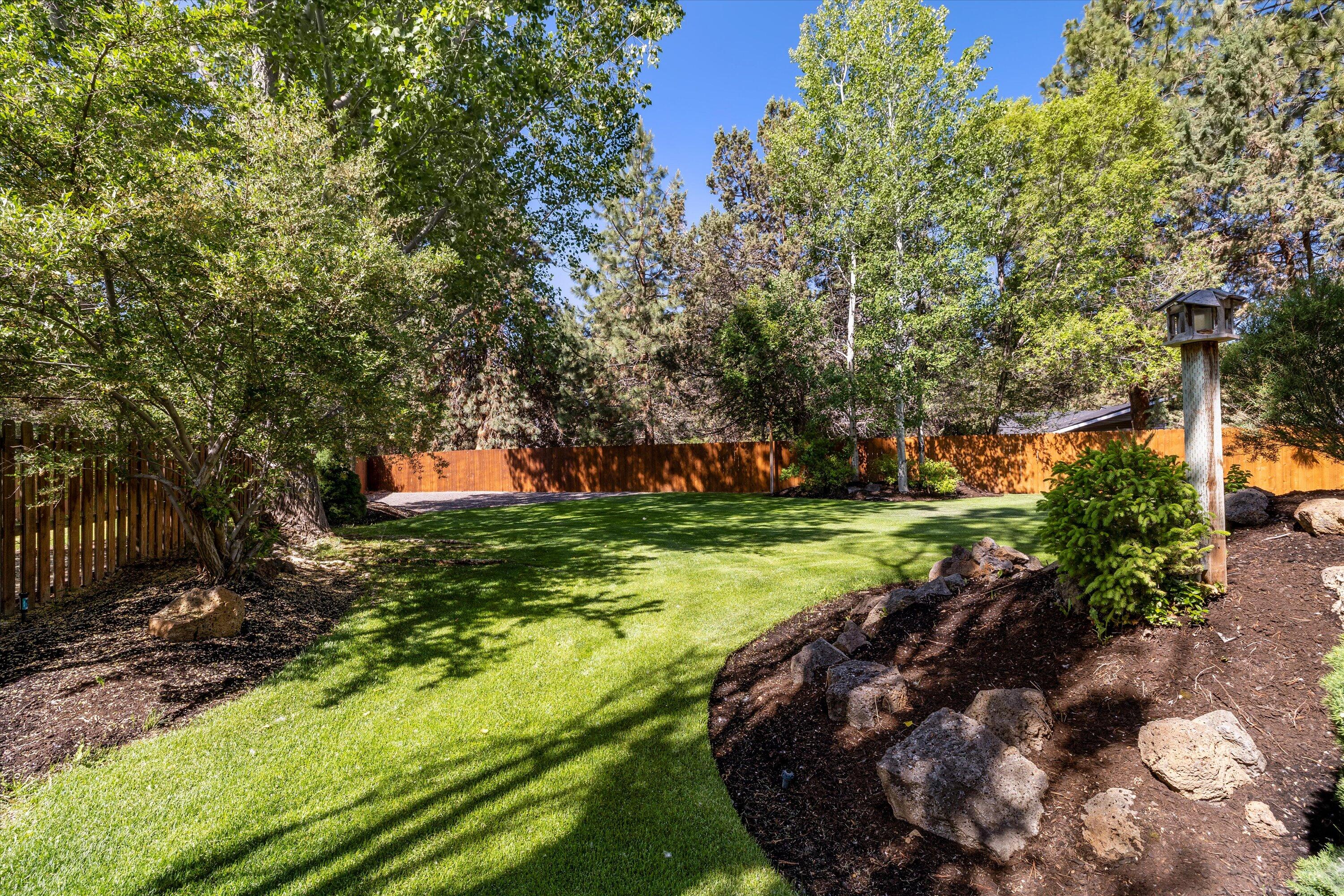 351 Southeast Soft Tail Loop Bend, OR 97702 - Photo 45 of 64 45-20250609 JILL ROSELL_-14