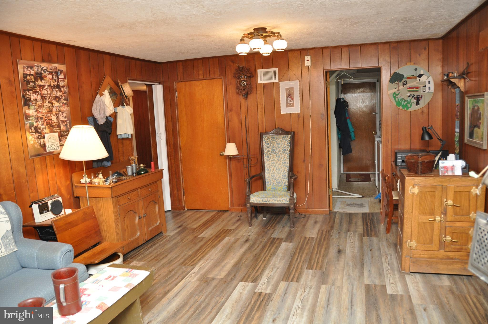 2940 Chesapeake Road York, PA 17402 - Photo 19 of 31 Gallery Image 19