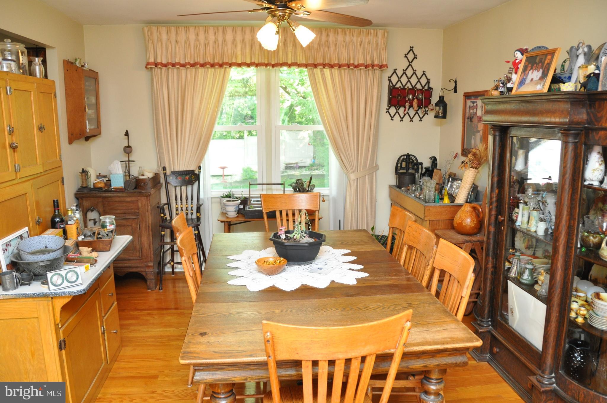 2940 Chesapeake Road York, PA 17402 - Photo 6 of 31 Gallery Image 6
