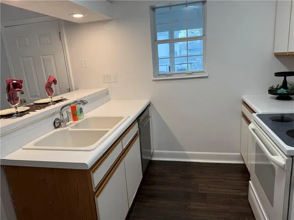 $158,995 | 6802 North Olive Street, Gladstone, MO 64118