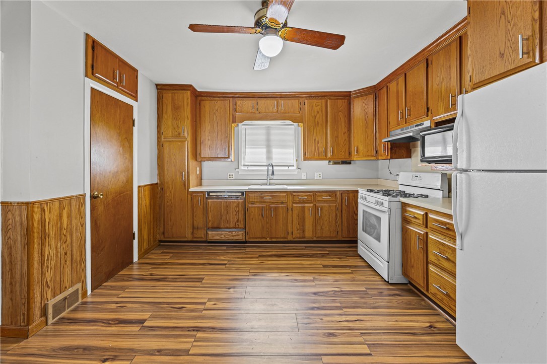38 Sobieski Street Rochester, NY 14621 - Photo 11 of 29