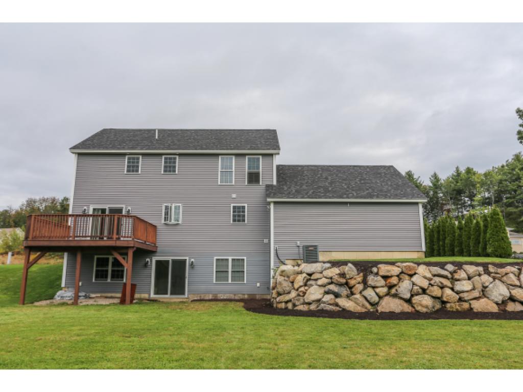 11 Rae Brook Road Hooksett, NH 03106 - Photo 3 of 32