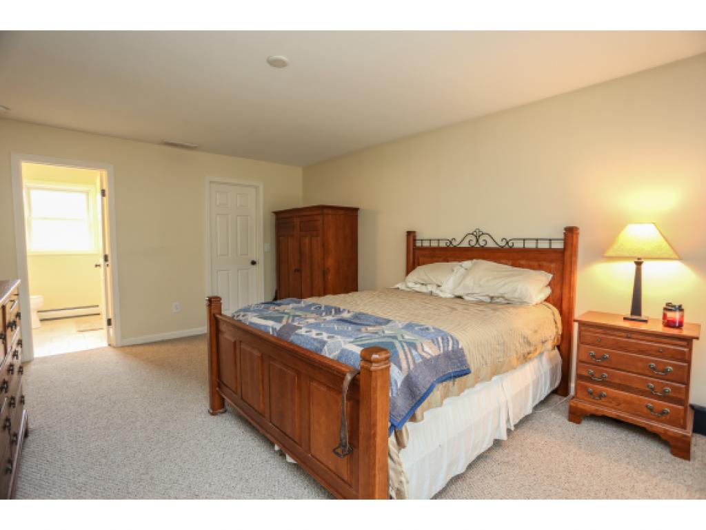 11 Rae Brook Road Hooksett, NH 03106 - Photo 23 of 32