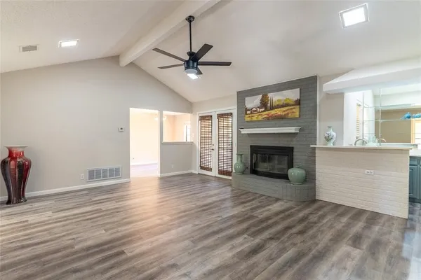 $2,495 | 5201 Rustle Leaf Drive, Arlington, TX 76017