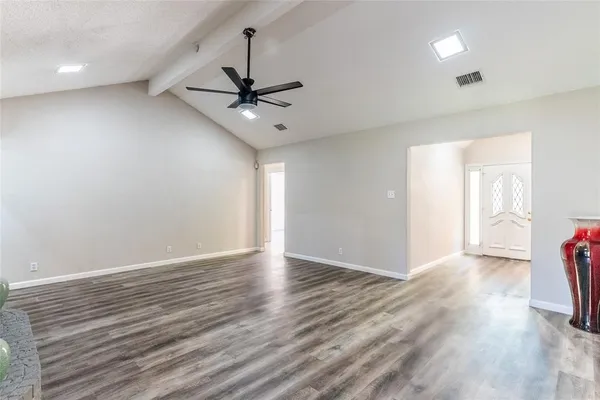 $2,495 | 5201 Rustle Leaf Drive, Arlington, TX 76017