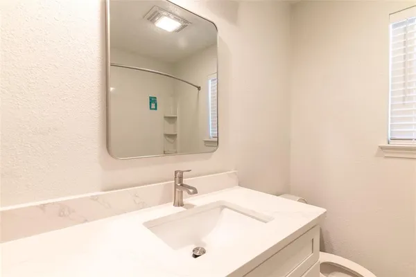 $2,495 | 5201 Rustle Leaf Drive, Arlington, TX 76017