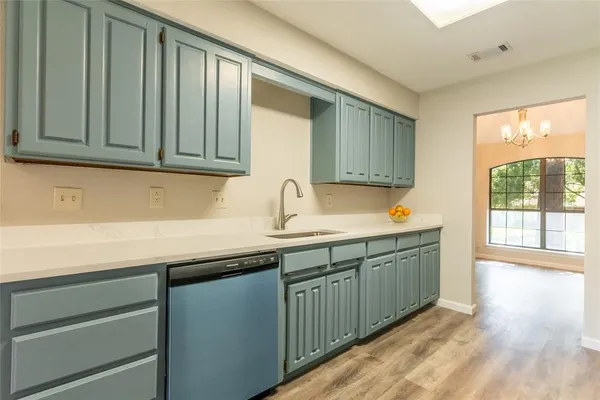 $2,495 | 5201 Rustle Leaf Drive, Arlington, TX 76017