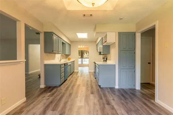 $2,495 | 5201 Rustle Leaf Drive, Arlington, TX 76017