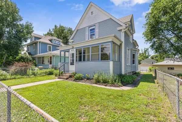 $299,000 | 413 Knox Avenue North, Minneapolis, MN 55405