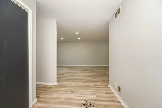 $2,375 | 605 South Raven Road, Shorewood, IL 60404