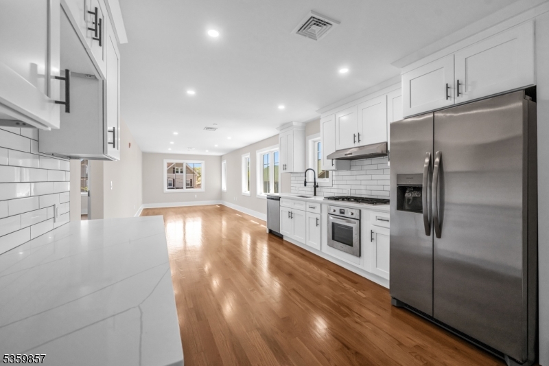 162 Closter Dock Road, Unit A Closter, NJ 07624 - Photo 5 of 37