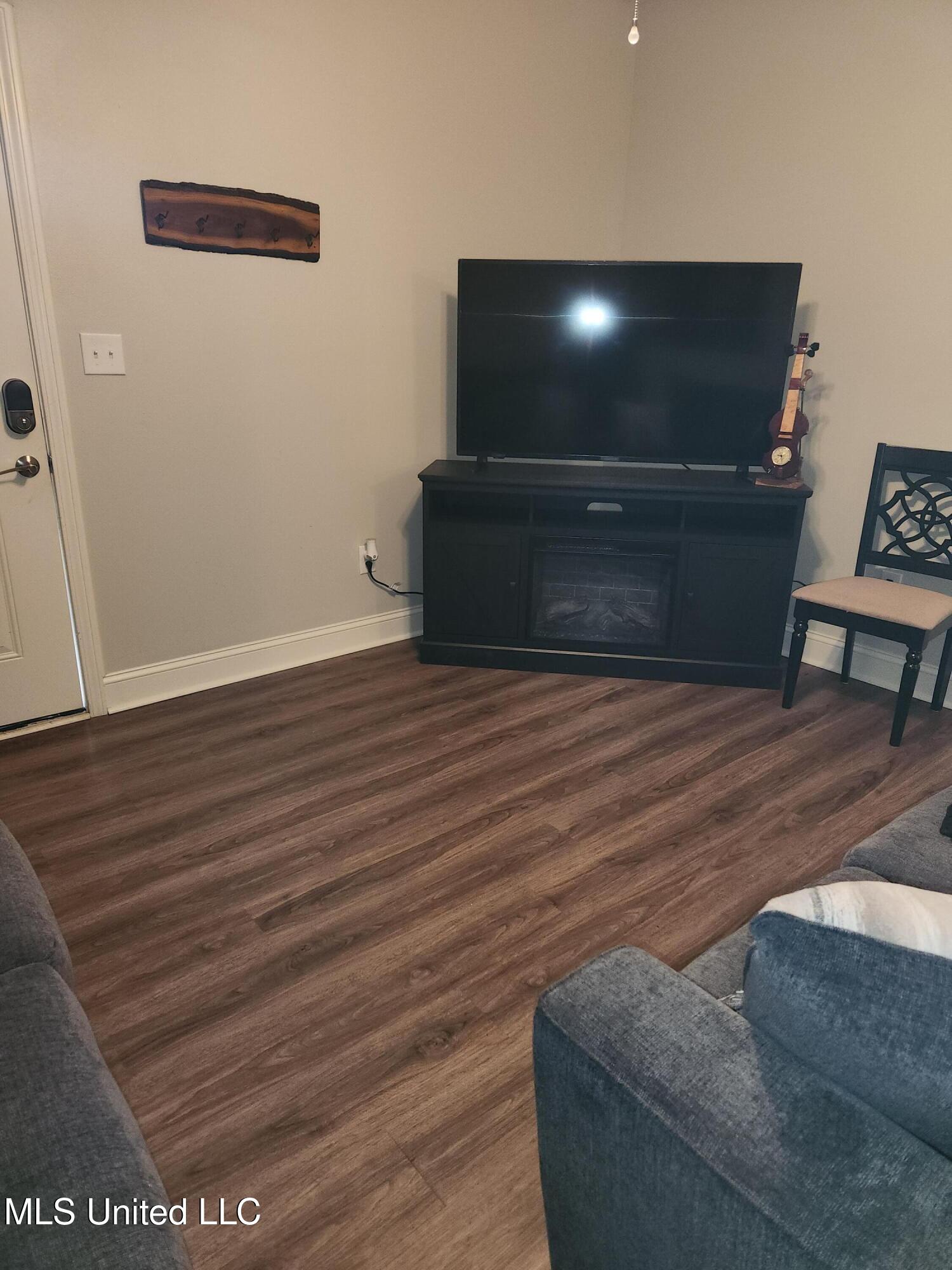 1102 28th Street, Unit A B Gulfport, MS 39501 - Photo 3 of 10 1000002837