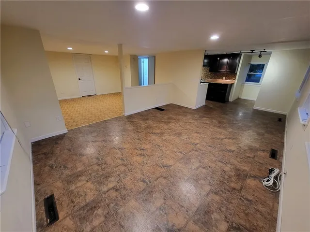 $1,800 | 3973 North Avenue, Unit 1, Shortsville, NY 14548